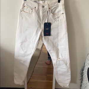 Brand new LEVIS SKINNY 501